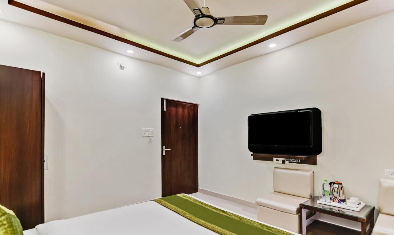 Treebo Resto- Near Lucknow Railway Station Hotel Luaran gambar