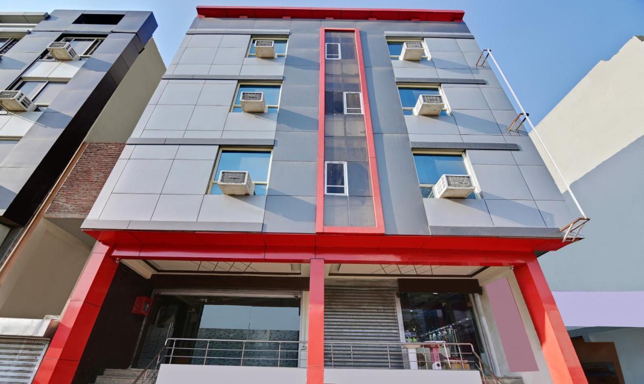 Treebo Resto- Near Lucknow Railway Station Hotel Luaran gambar